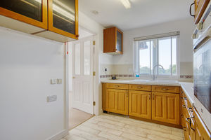 Kitchen/Breakfast Room- click for photo gallery